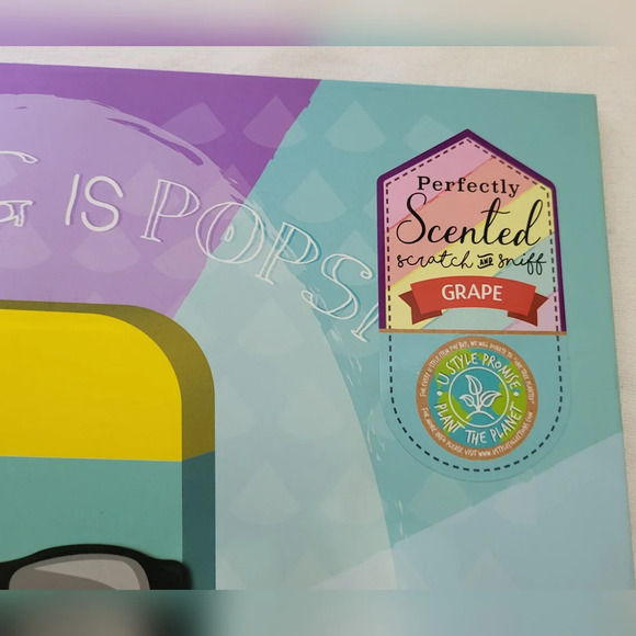 New U Style Perfect Scents Grape Scratch & Sniff 3-Ring 1" Fashion Binder - Picture 3 of 7